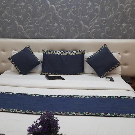 Hotel Ventures Inn Amritszár Szoba fotó