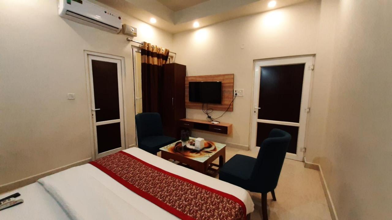 Hotel Ventures Inn Amritszár Kültér fotó